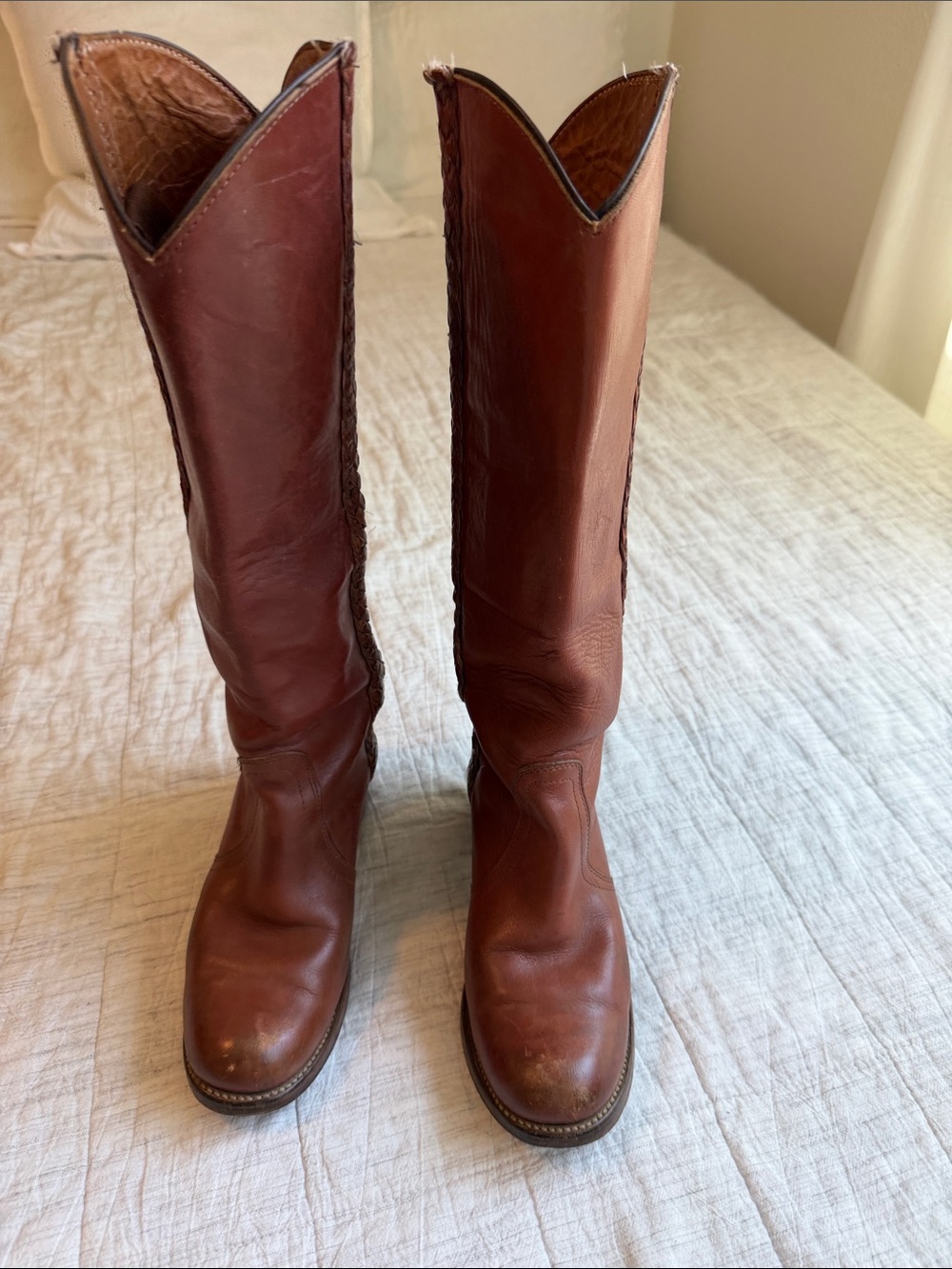 Vintage FRYE 7.5 Braided Brown Leather Boots